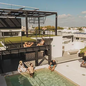  Albergue Caleta Rooftop & Pool